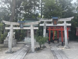 伊豆神社: 縁結びと歴史のパワースポット