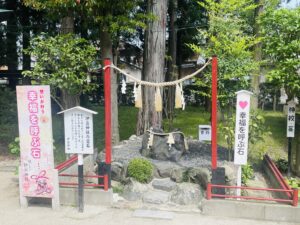 伊豆神社: 縁結びと歴史のパワースポット