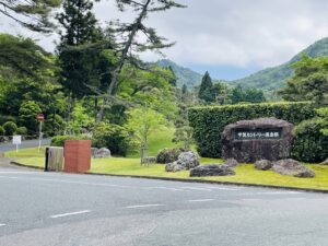 滋賀湖南の緑豊かな甲賀カントリークラブでのゴルフ体験