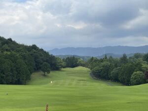 大津カントリークラブ 東コース（南郷・天ヶ瀬 18ホール）「広大な林間コースで贅沢なゴルフライフを堪能」